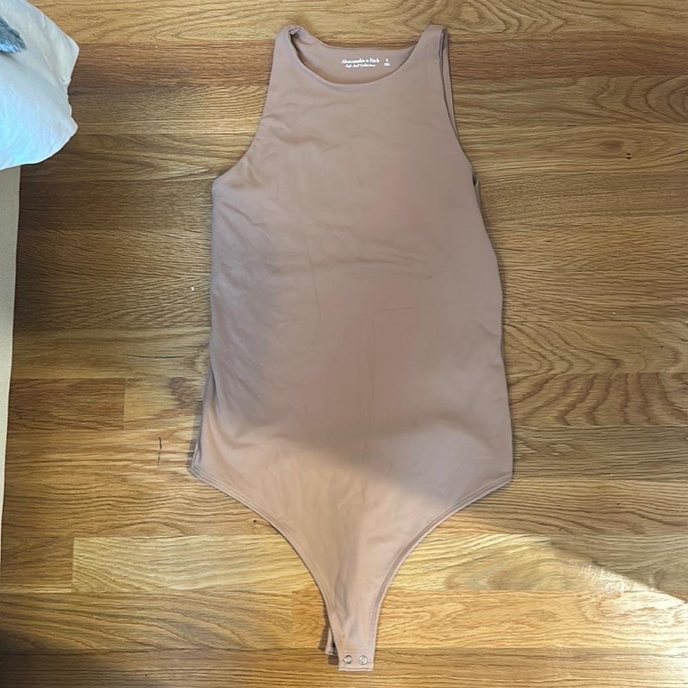 NWT Abercrombie body suit size small